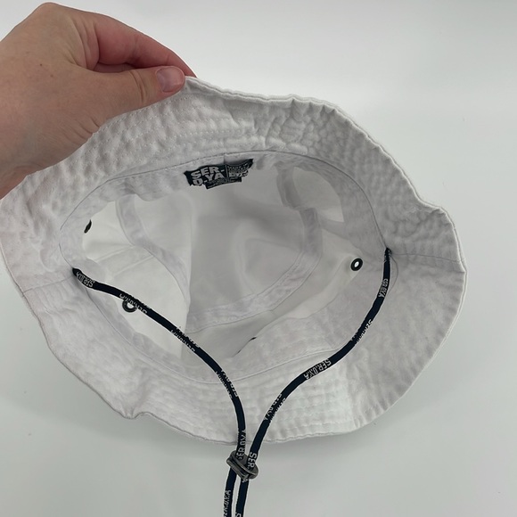 Ser.O.Ya Washed Denim Bucket Hat in White A19 - Picture 5 of 6